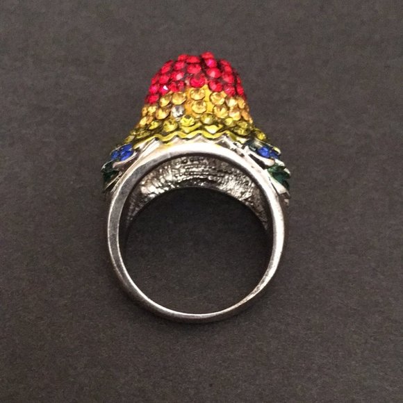 Statement Ring - Picture 4 of 10